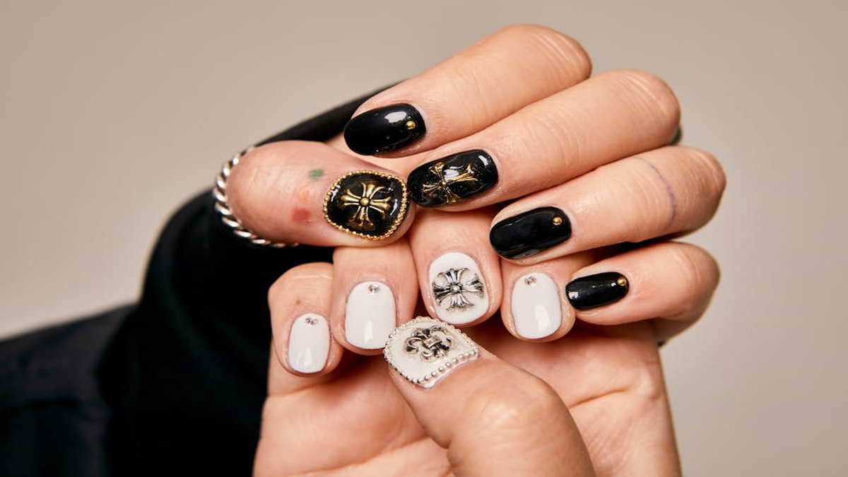 Ink Art Nails: The Japanese Watercolor Technique Taking Over Instagram