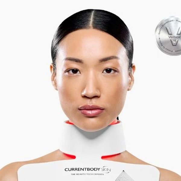 CurrentBody Skin LED Neck & Décolletage Mask Series 2